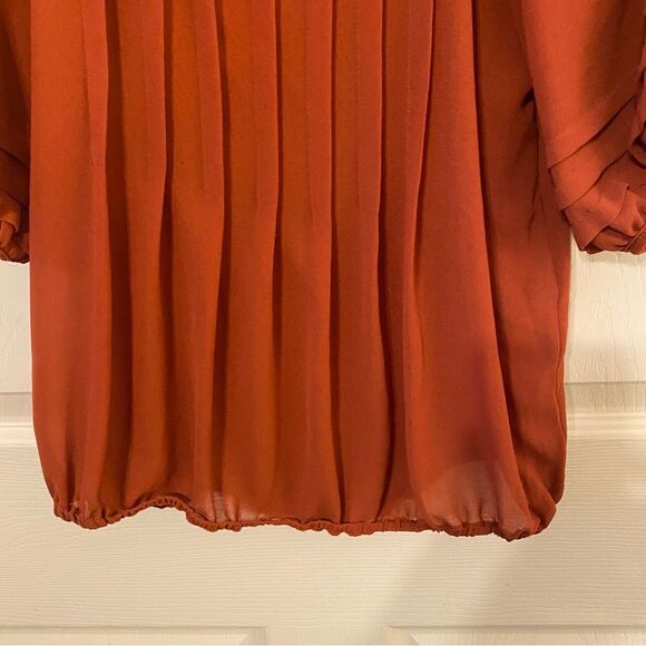 Max Studio Orange Pleated 3/4 Sleeve Blouse - Picture 2 of 9